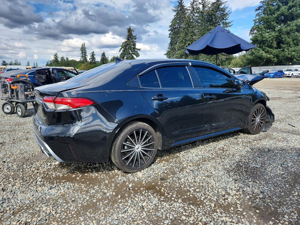 2020 Toyota Corolla Le - Image 3