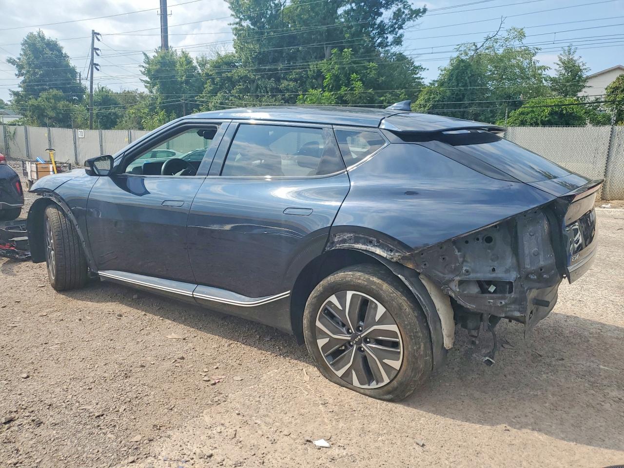 2024 Kia Ev6 Wind - Image 2