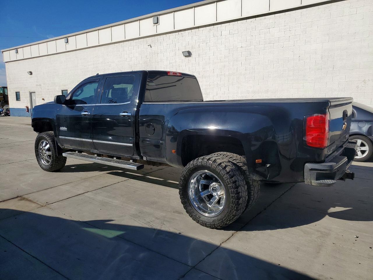 2017 Chevrolet Silverado K3500 High Country - Image 2