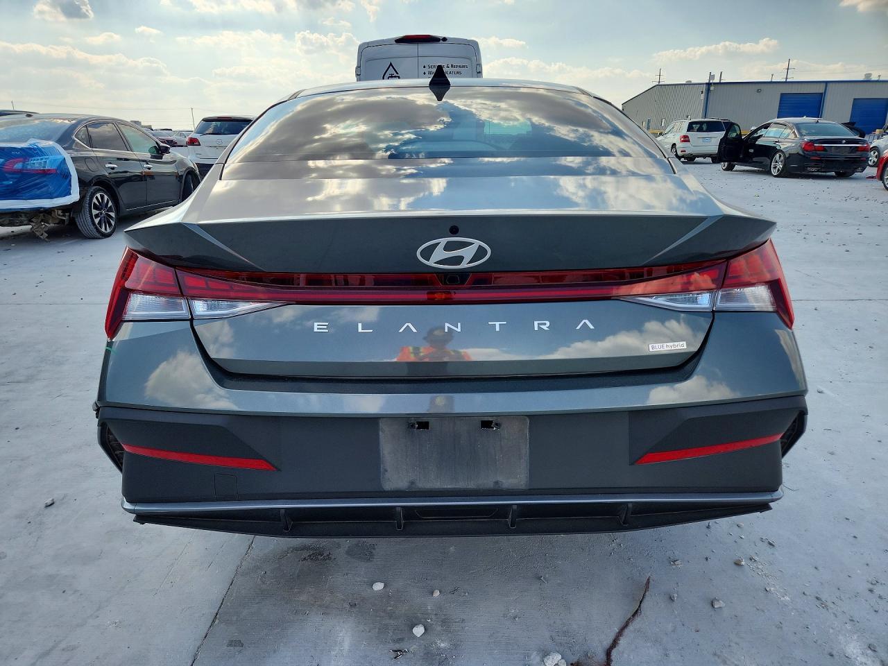 2025 Hyundai Elantra Hybrid Blue - Фото 6