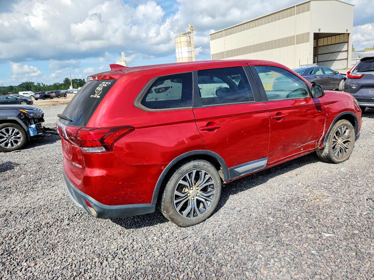 2018 Mitsubishi Outlander Es - Image 3