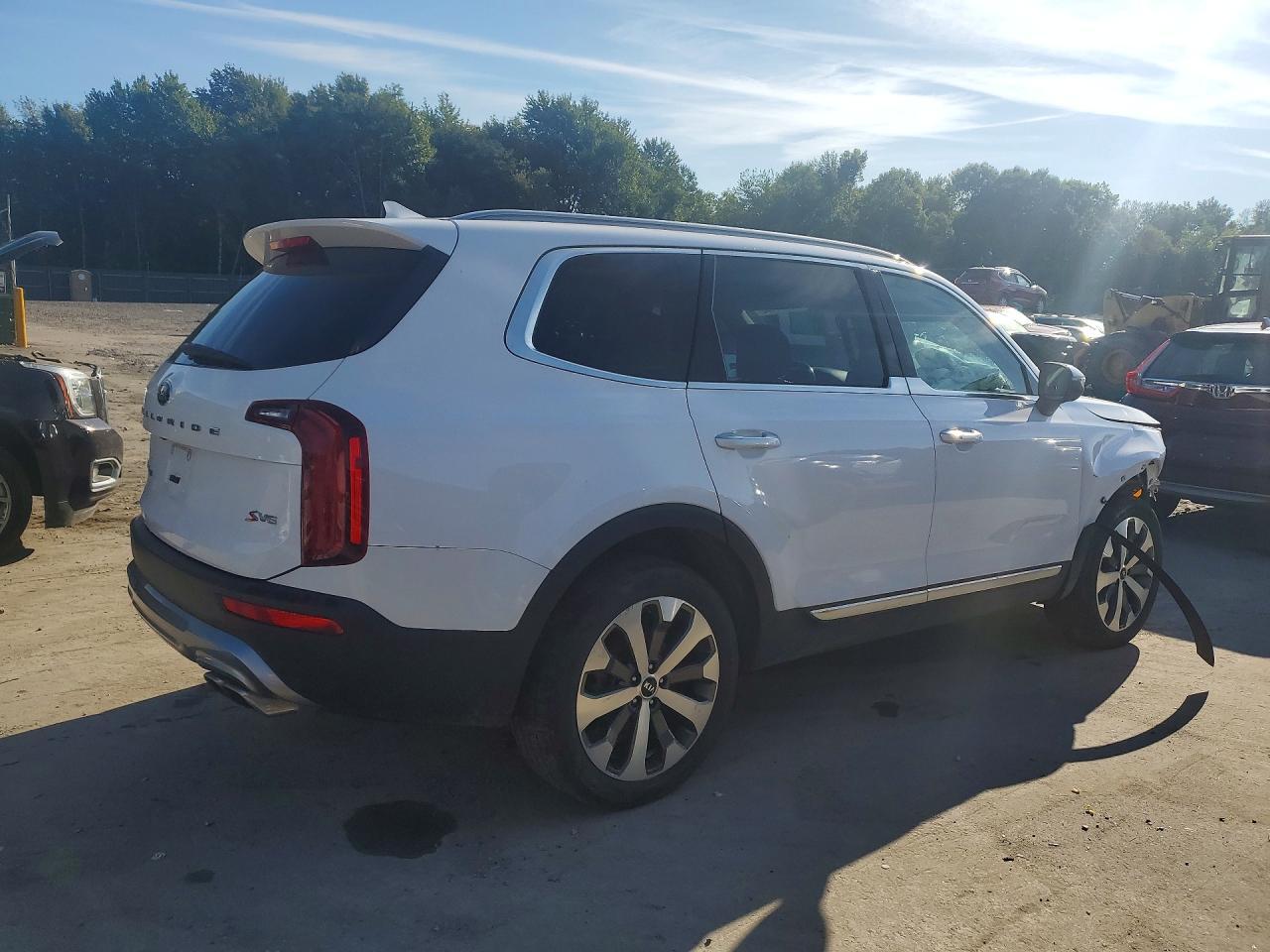 2021 Kia Telluride S - Image 3