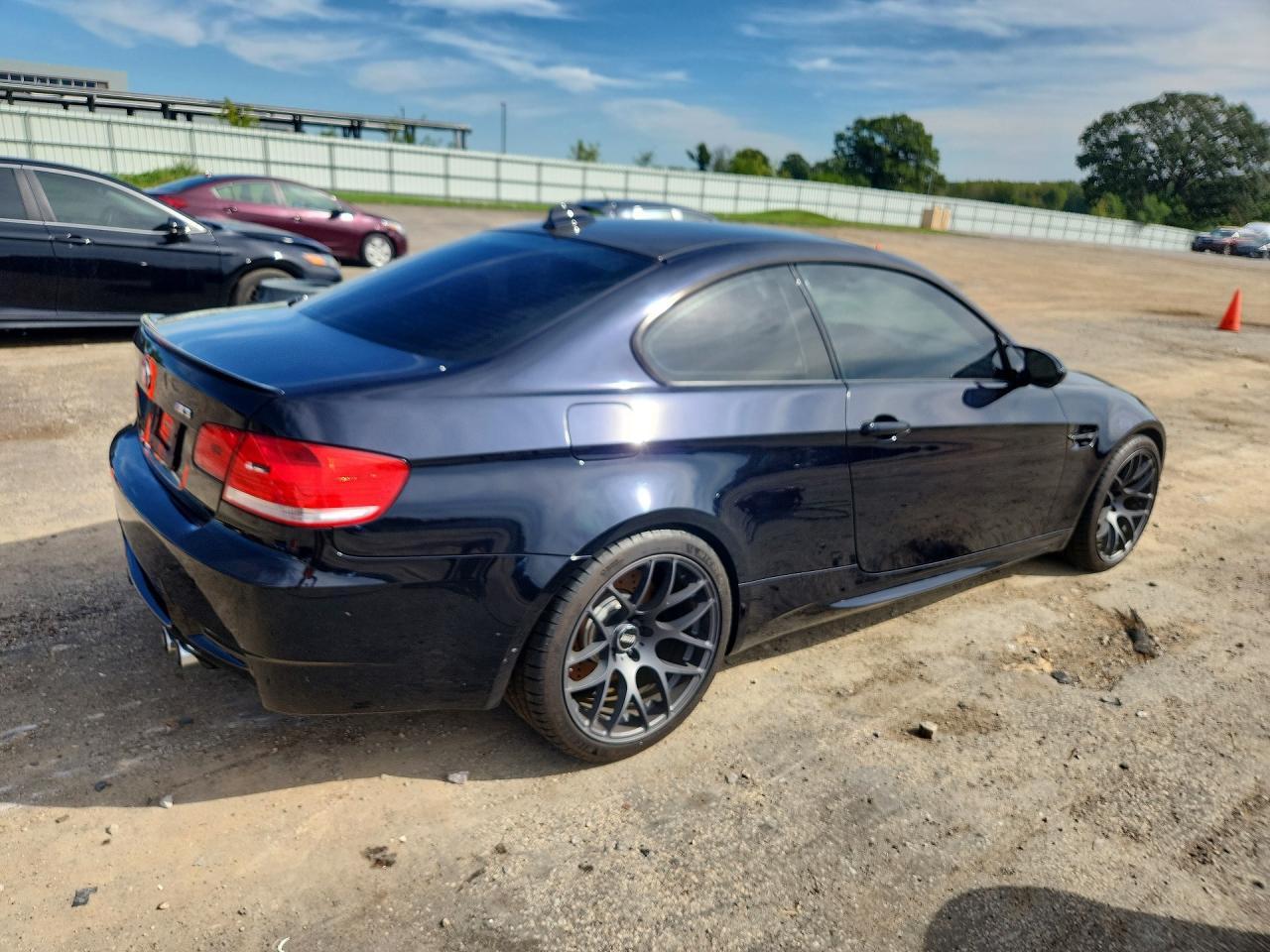 2009 BMW M3 - Фото 3