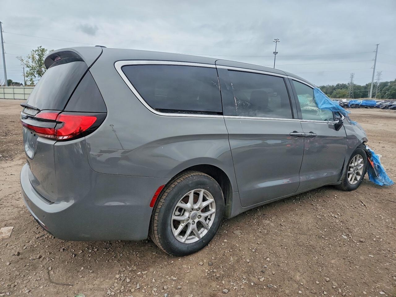 2025 Chrysler Pacifica Select - Фото 3