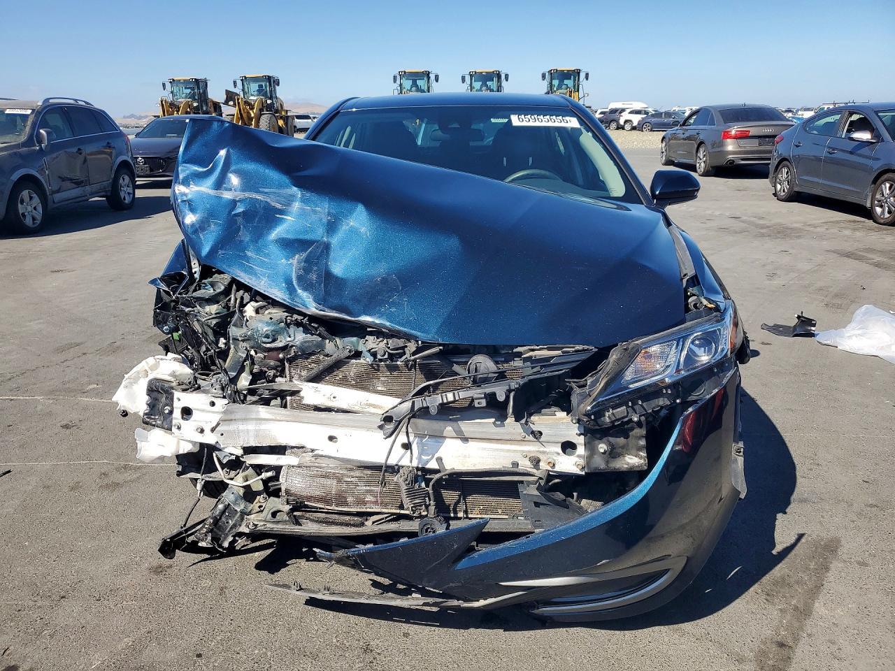 2021 Toyota Camry Le - Фото 5