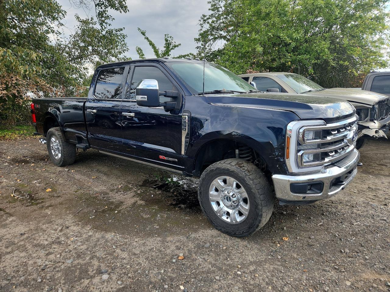 2023 Ford F350 Super Duty - Фото 4