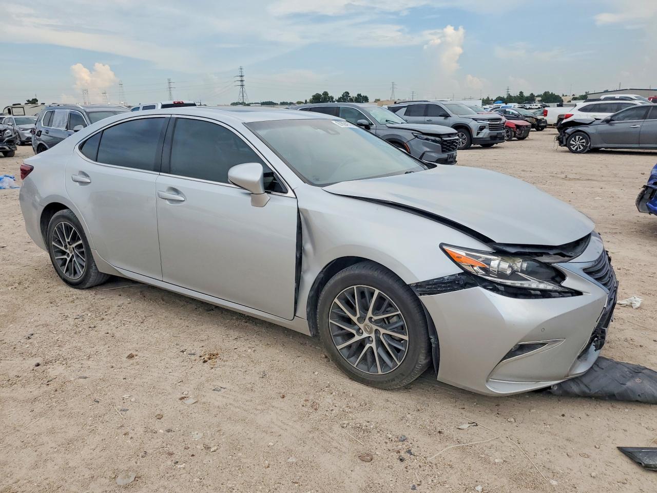 2016 Lexus Es 350 - Фото 4