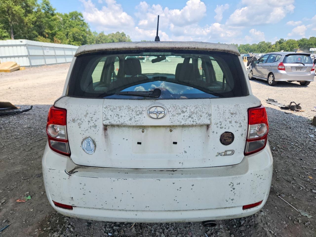 2010 Scion Xd Base - Фото 6