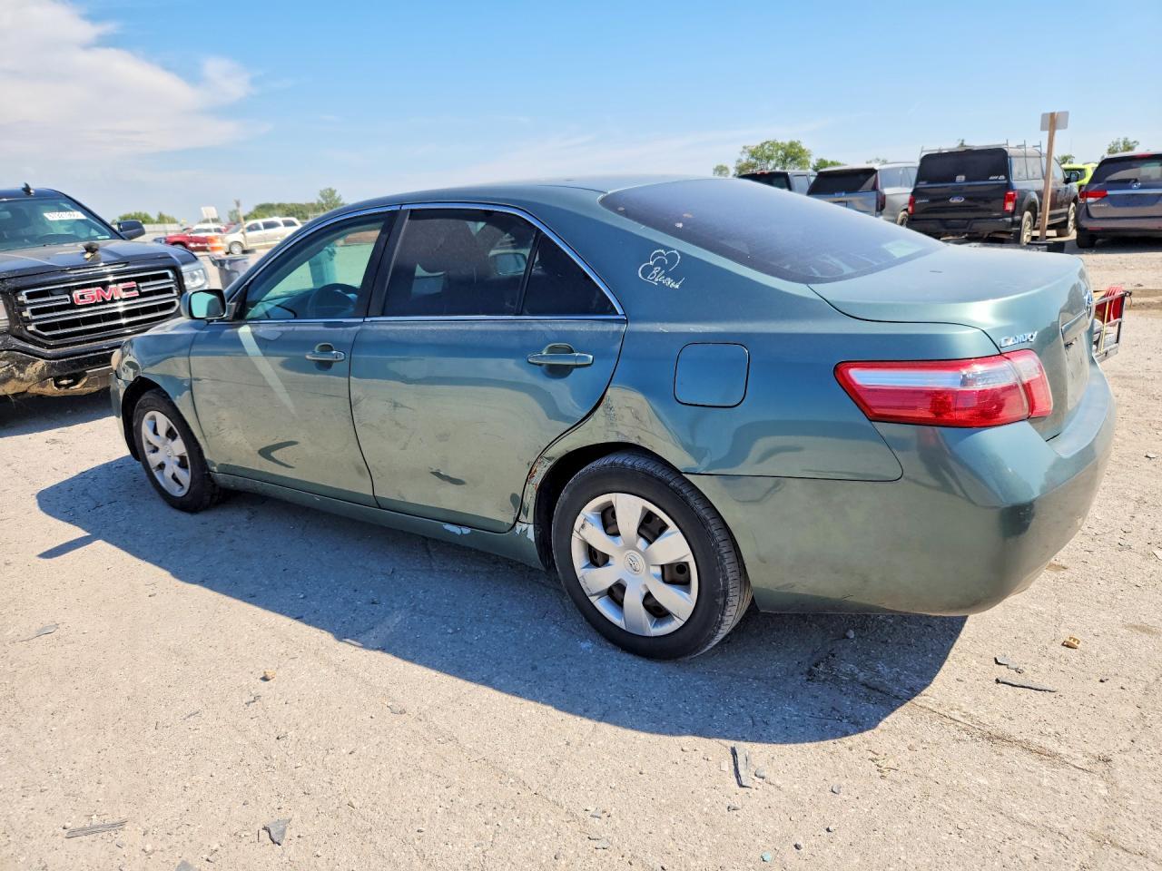 2009 Toyota Camry Le - Фото 2