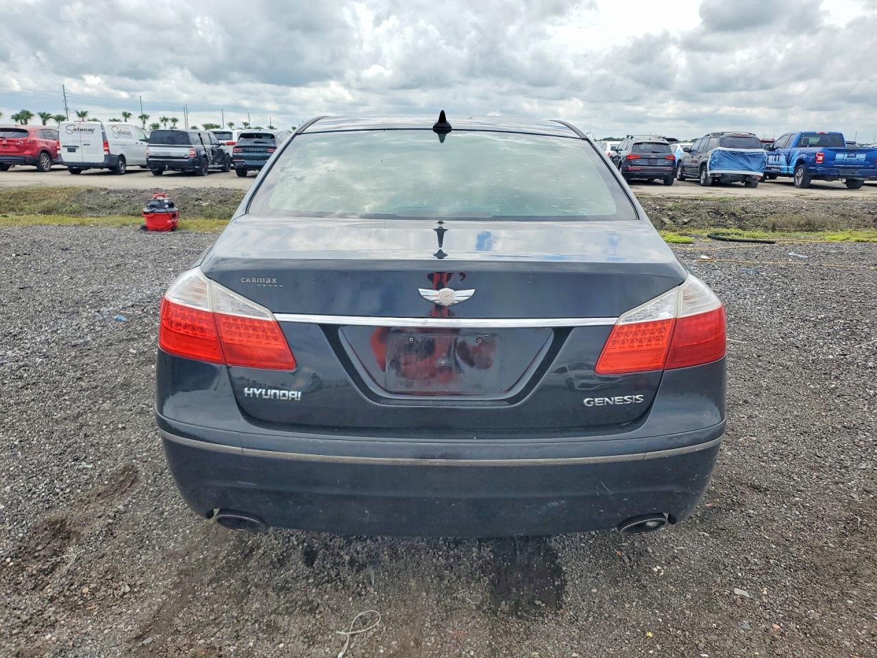 2010 Hyundai Genesis 3.8L - Фото 6