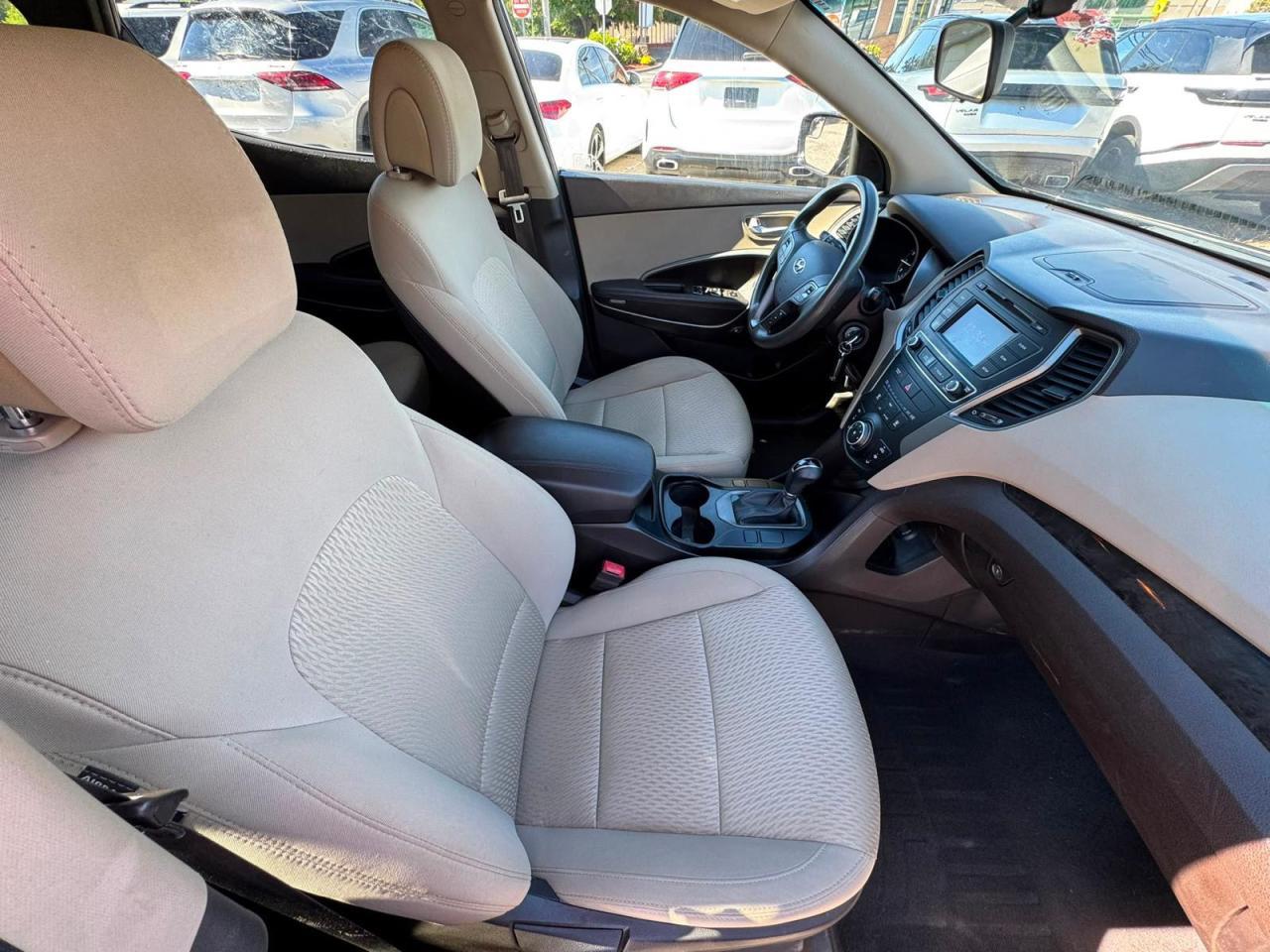 2018 Hyundai Santa Fe Sport 2.4L - Image 5