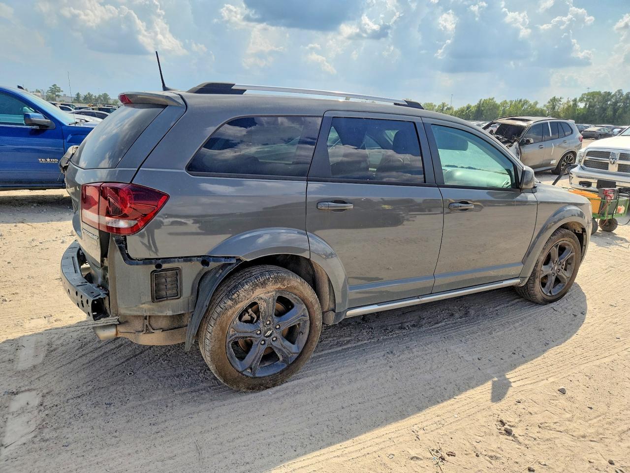 2019 Dodge Journey Crossroad - Фото 3