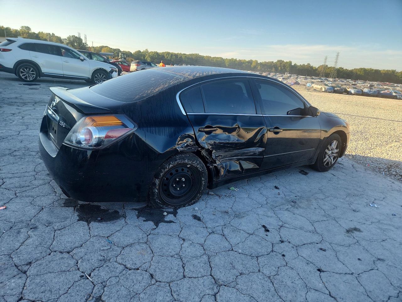 2011 Nissan Altima 2.5 - Image 3
