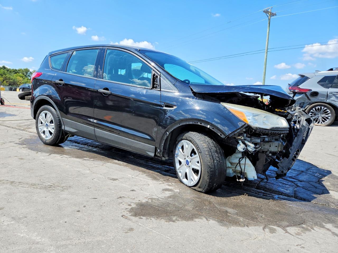 2013 Ford Escape S - Фото 4