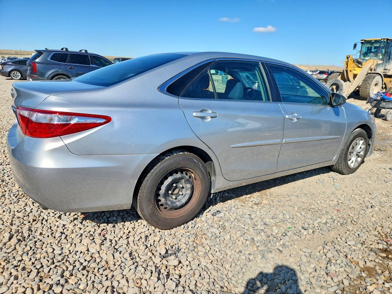 2015 Toyota Camry Le - Image 3