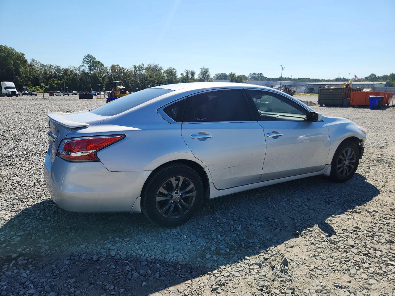 2015 Nissan Altima 2.5 S - Фото 3