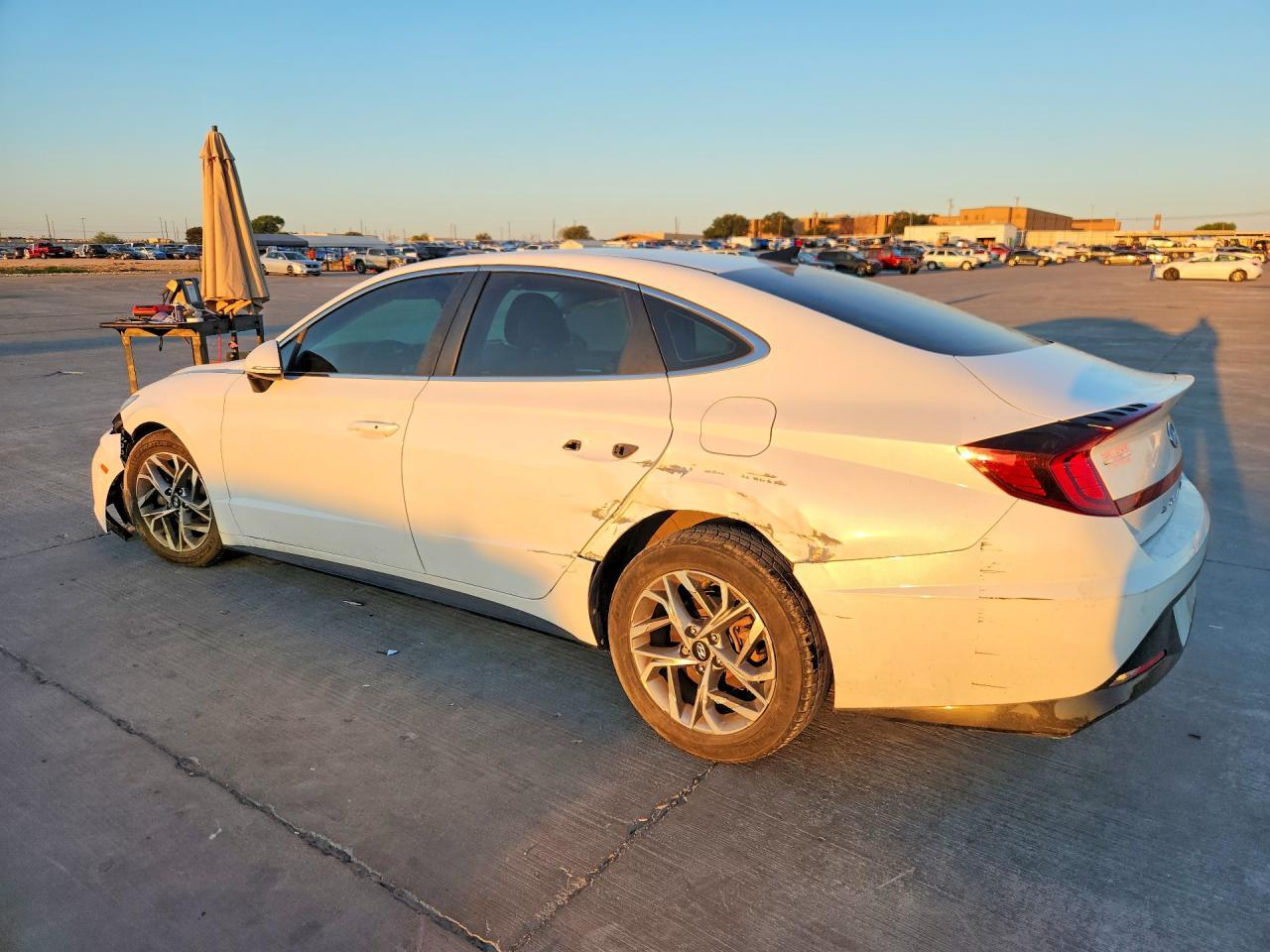2020 Hyundai Sonata Sel - Image 2