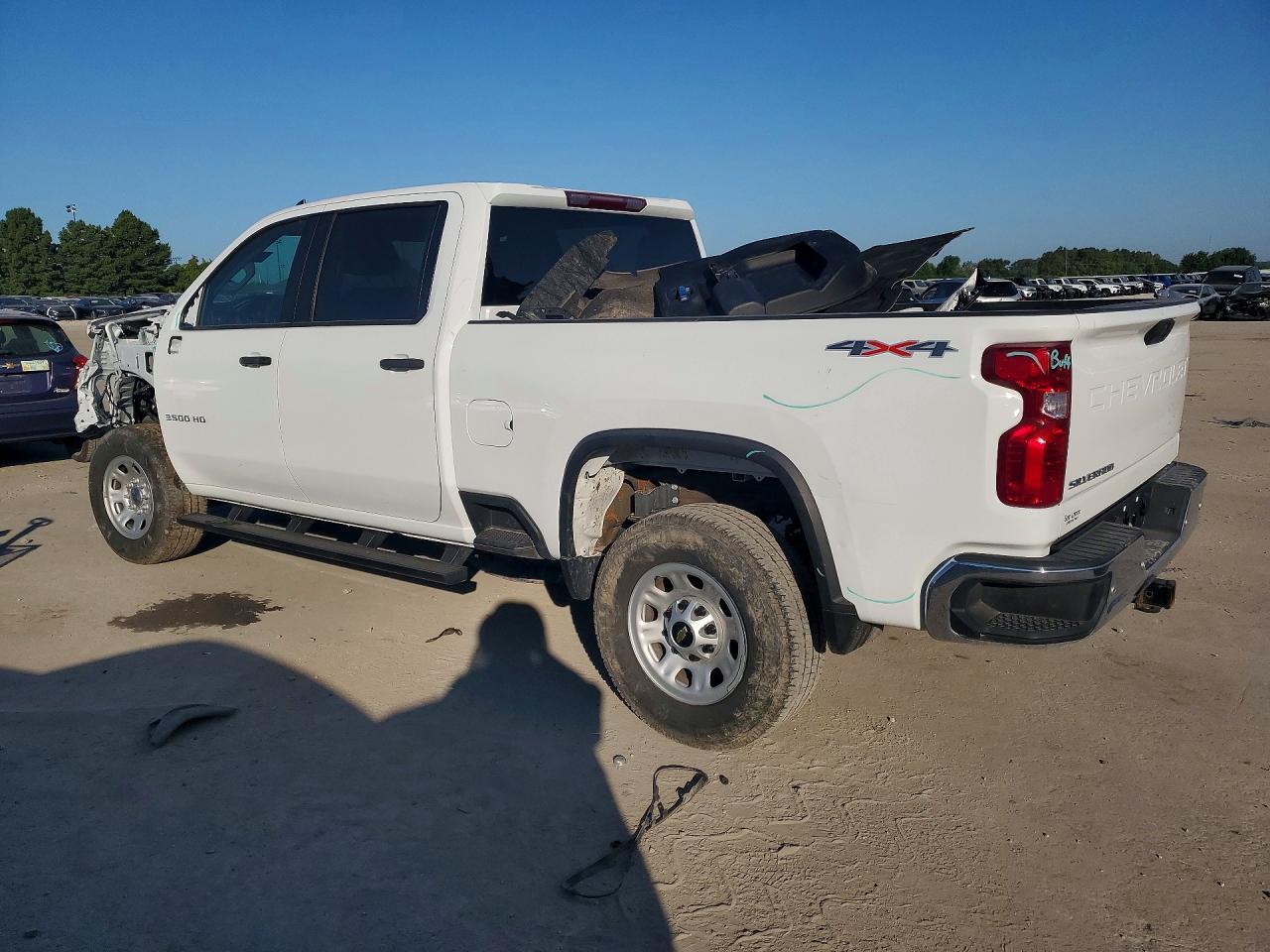 2024 Chevrolet Silverado K3500 - Фото 2