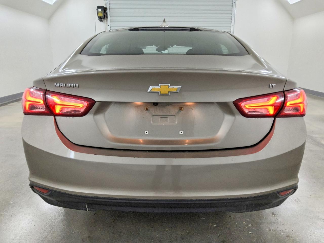2022 Chevrolet Malibu Lt - Фото 6