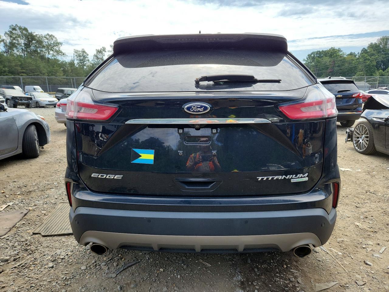 2020 Ford Edge Titanium - Фото 6