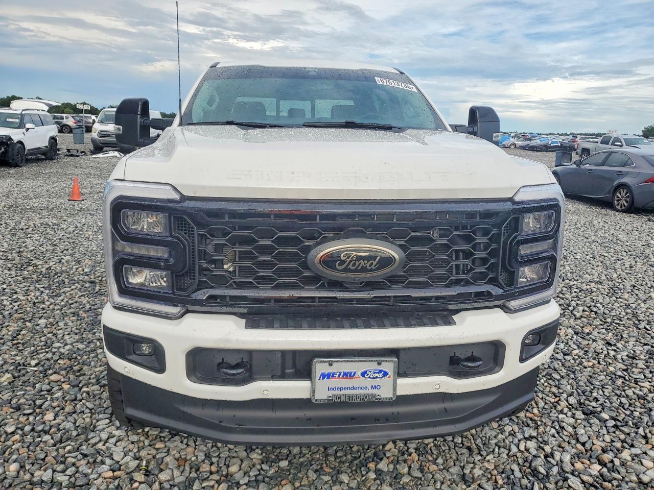 2026 Ford F350 Super Duty - Фото 5