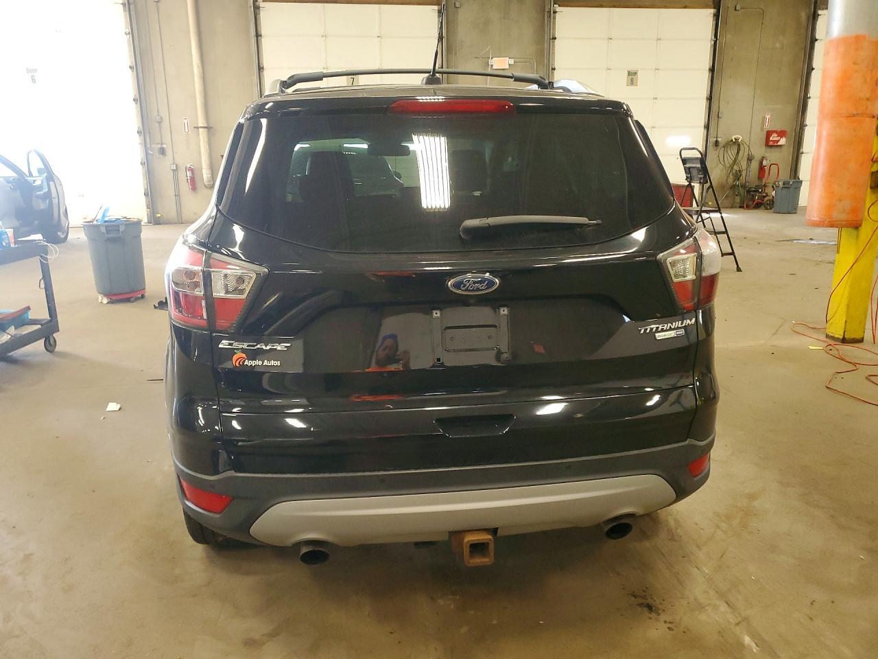 2017 Ford Escape Titanium - Фото 6