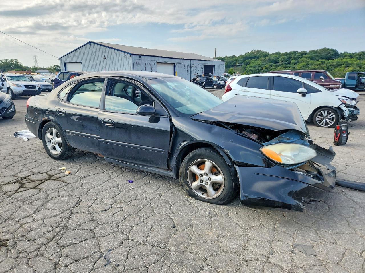 2001 Ford Taurus Se - Фото 4