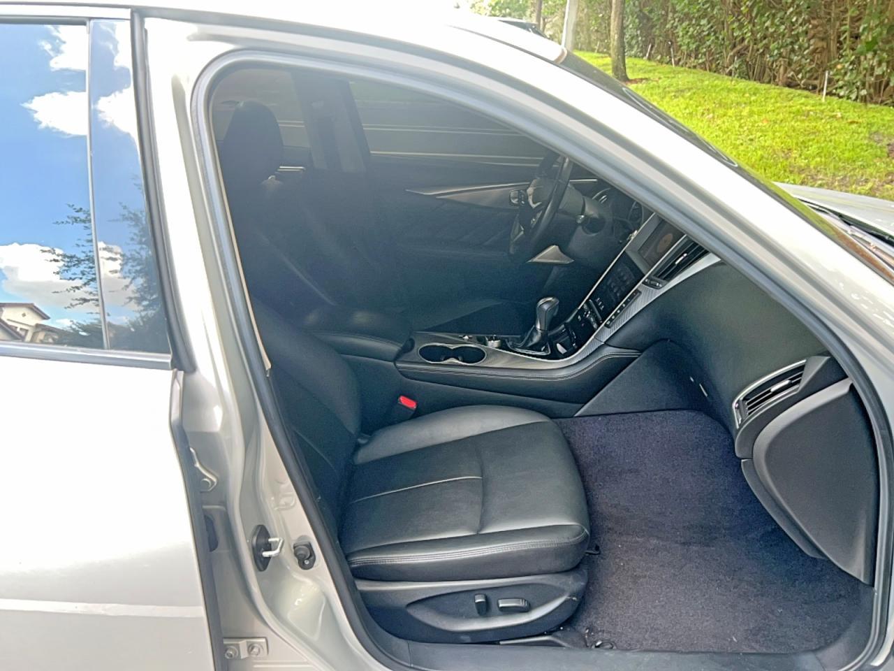 2017 Infiniti Q50 3.0T Premium - Image 5