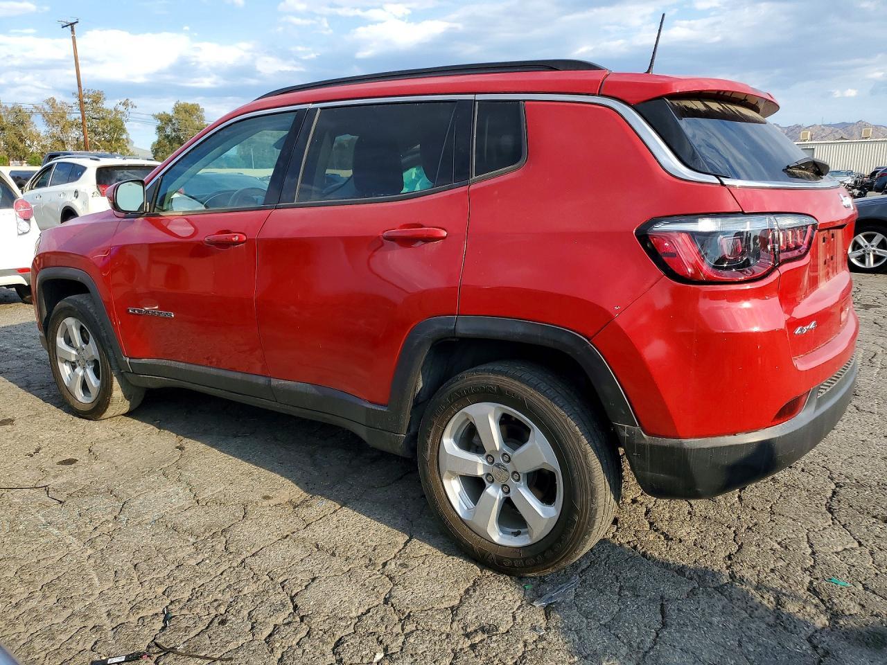 2021 Jeep Compass Latitude - Image 2