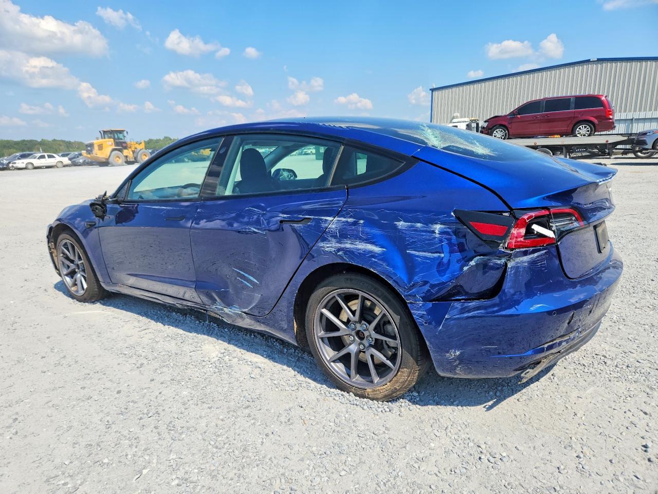 2021 Tesla Model 3 - Фото 2