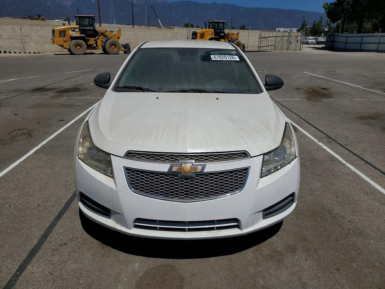 2013 Chevrolet Cruze Ls - Image 5