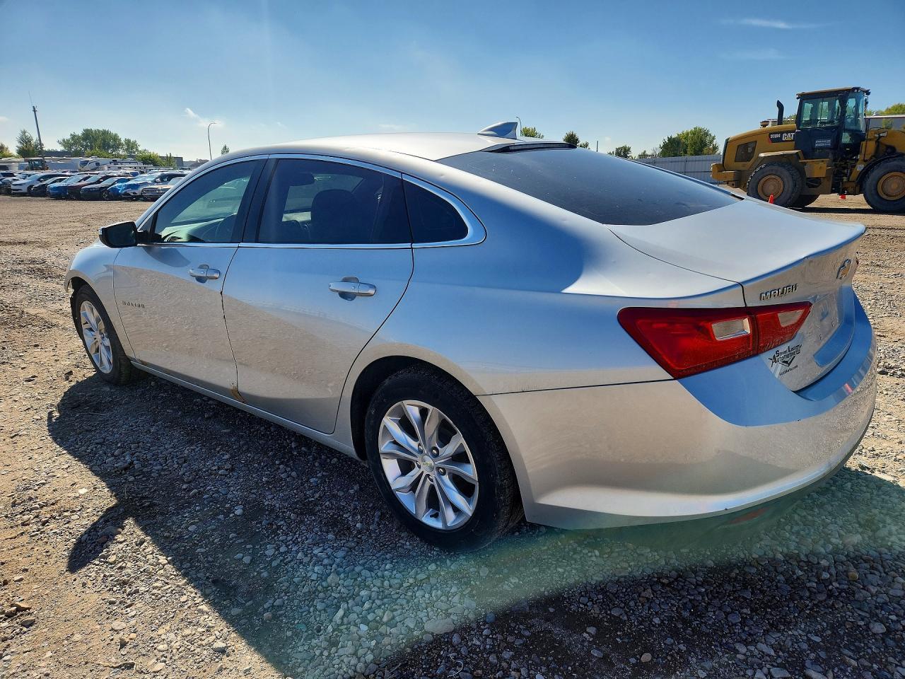 2017 Chevrolet Malibu Lt - Image 2