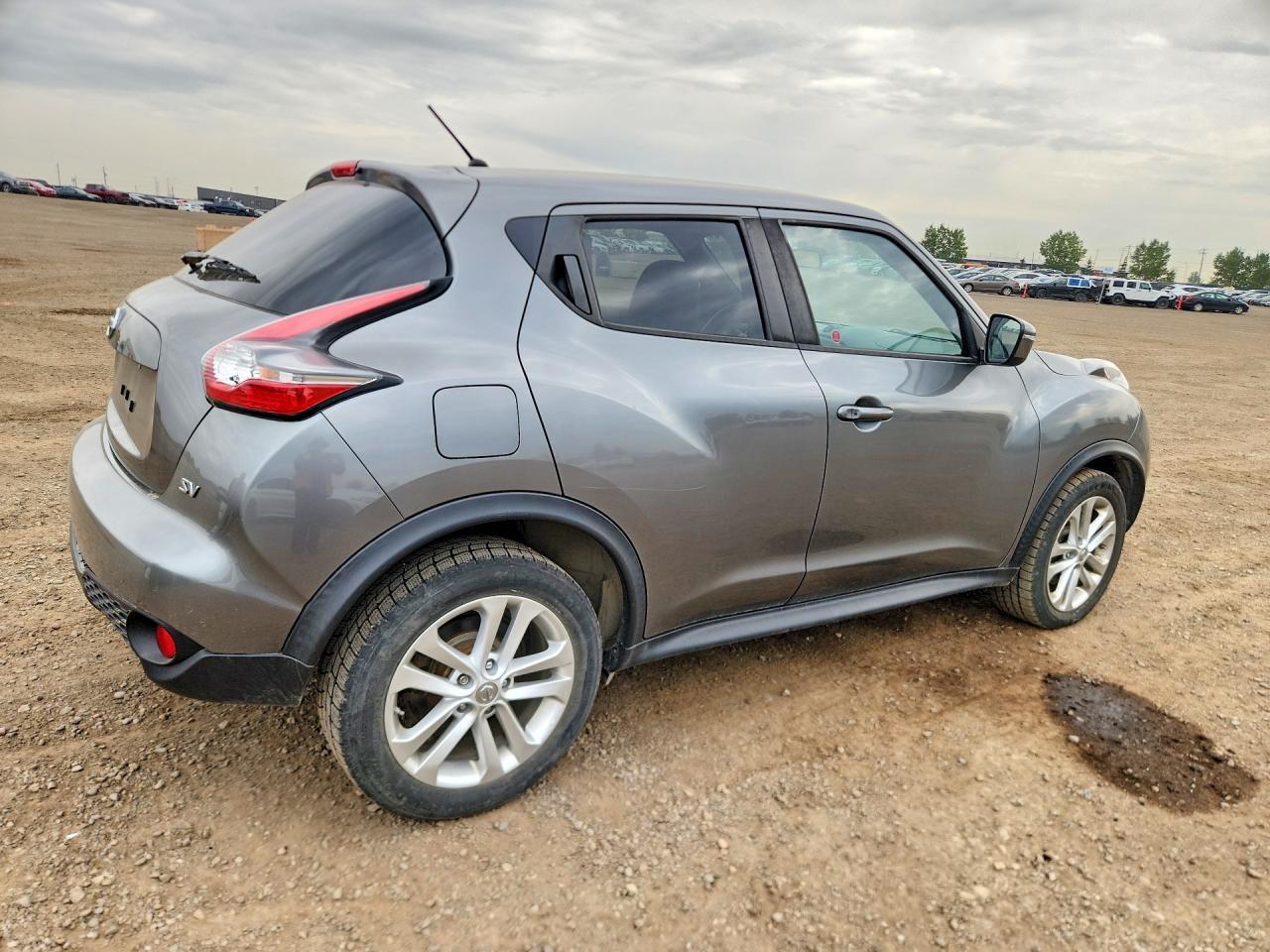 2016 Nissan Juke S - Image 3
