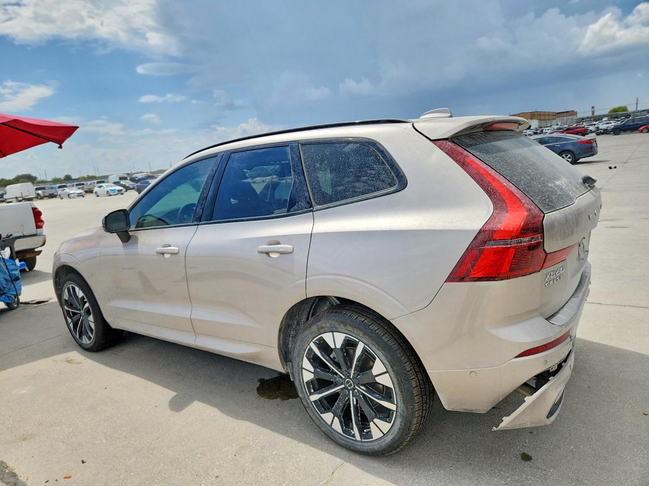 2026 Volvo Xc60 Plus - Фото 2