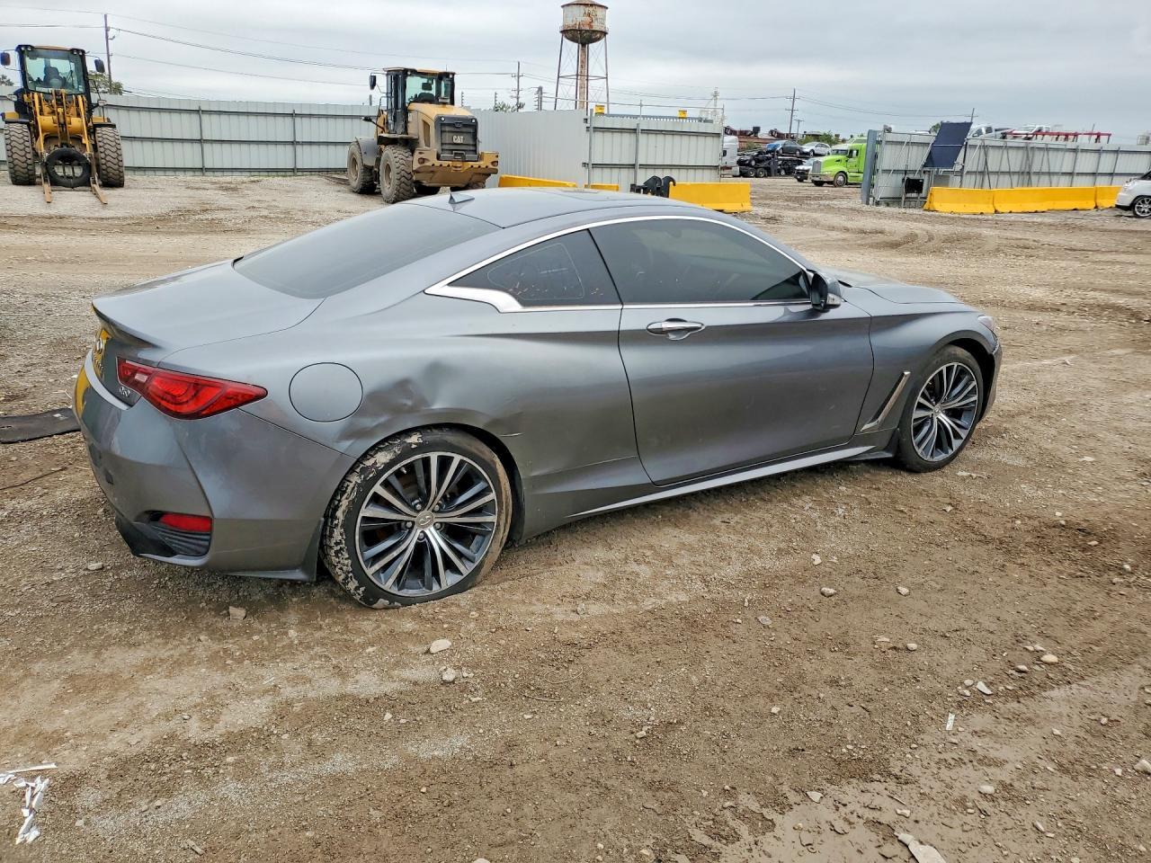 2018 Infiniti Q60 3.0T Luxe - Image 3