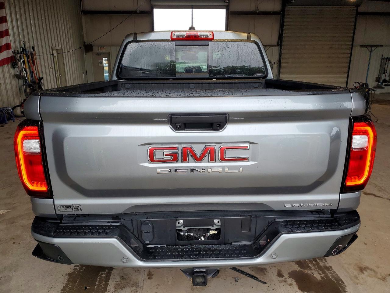 2025 GMC Canyon Denali - Image 6