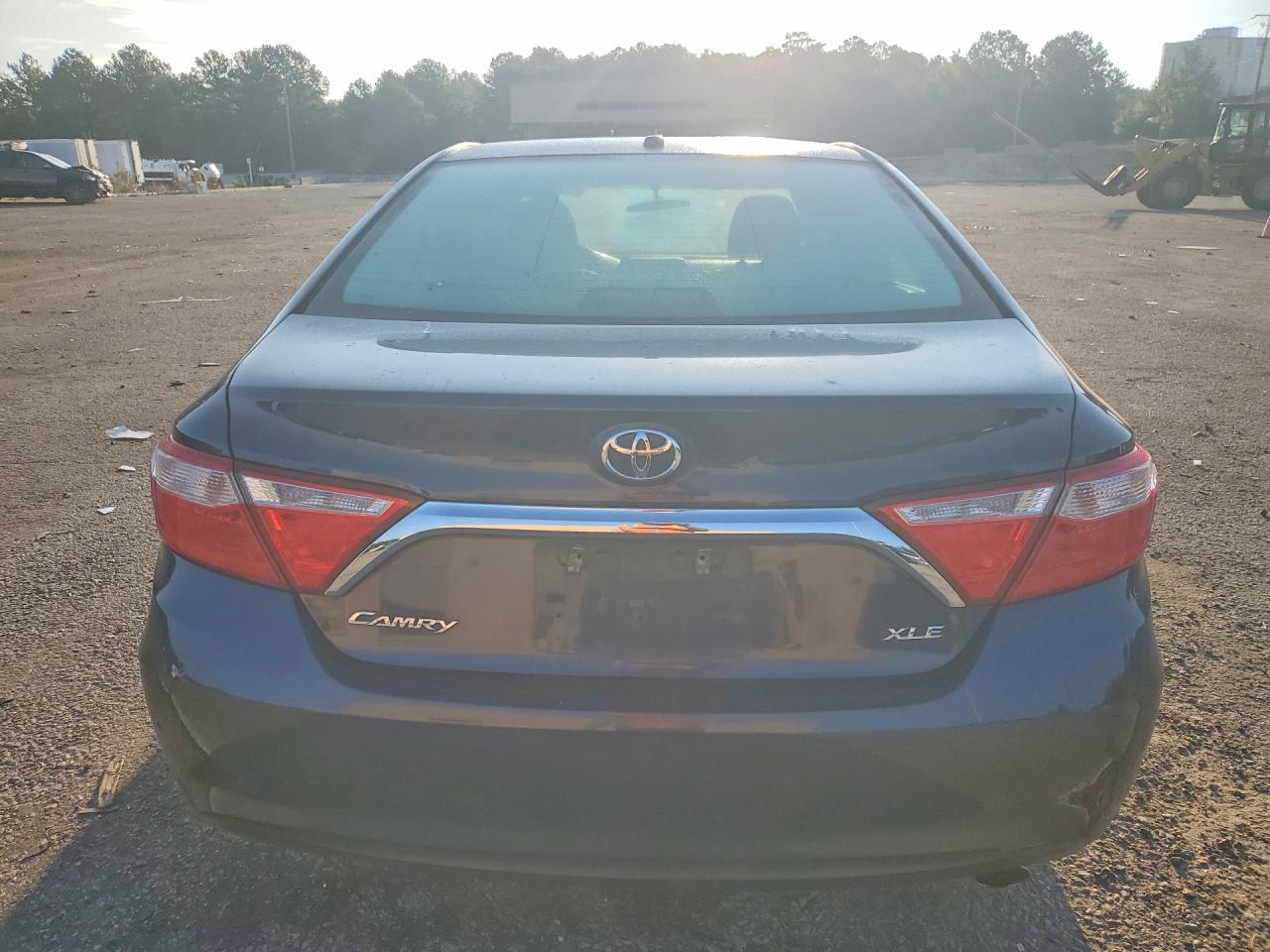 2017 Toyota Camry Xle - Image 6