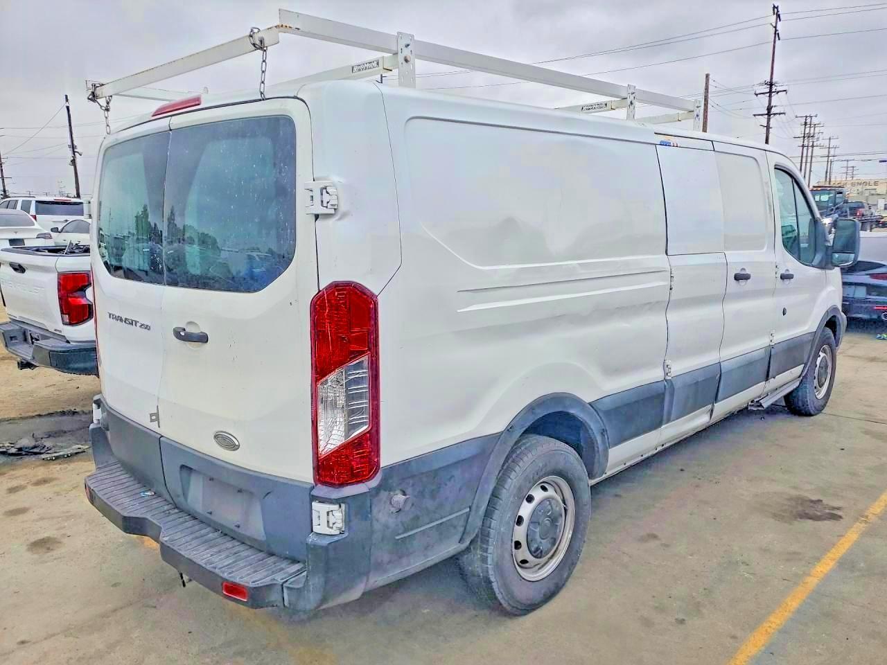 2019 Ford Transit T-250 - Фото 3