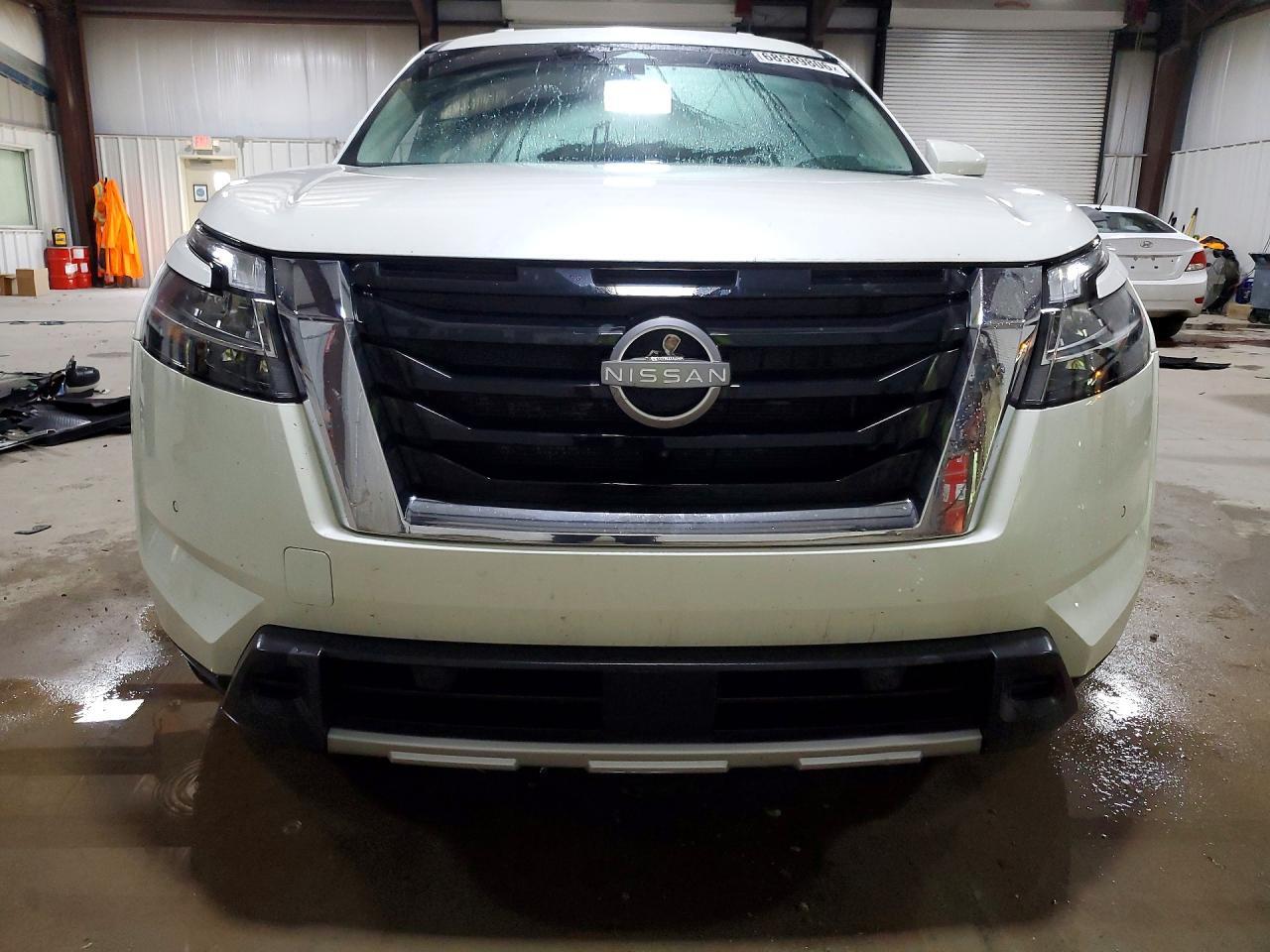 2024 Nissan Pathfinder Sl - Image 5
