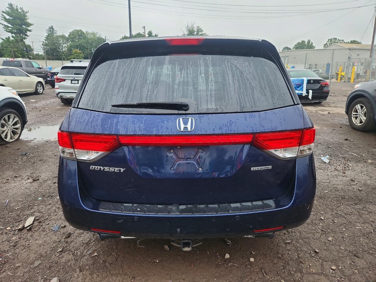2016 Honda Odyssey Touring - Image 6