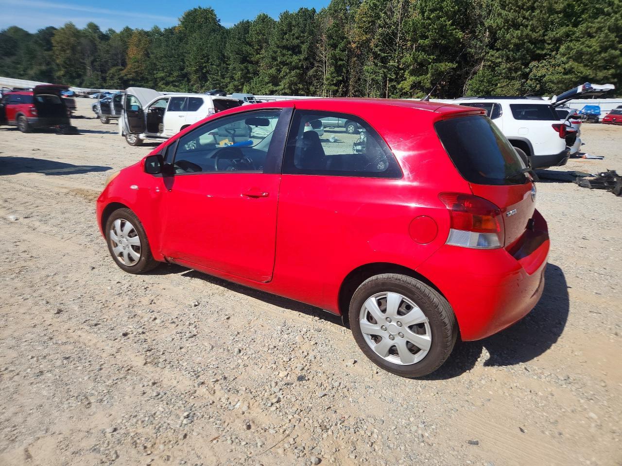 2009 Toyota Yaris Base - Фото 2