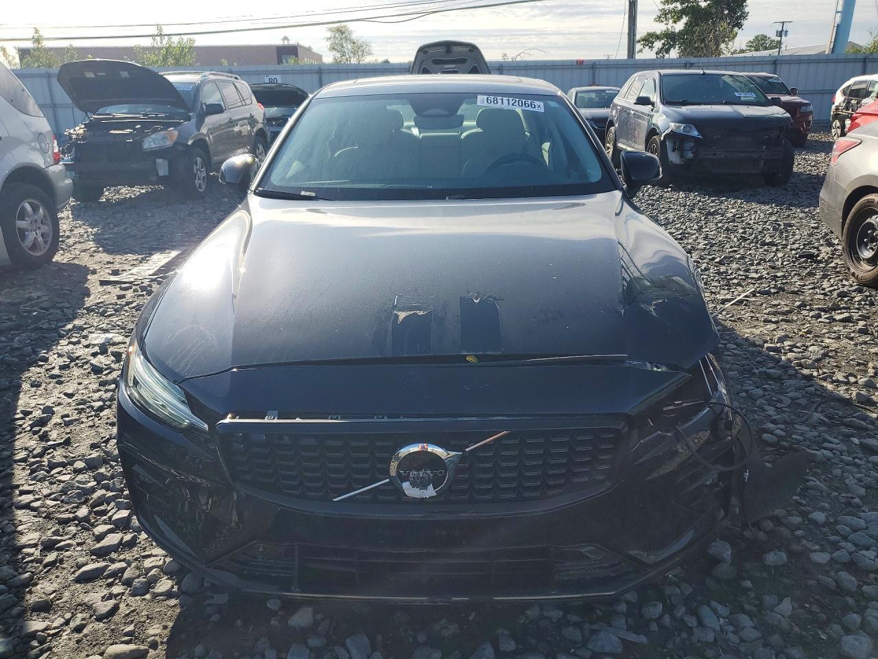 2025 Volvo S60 Core - Фото 5
