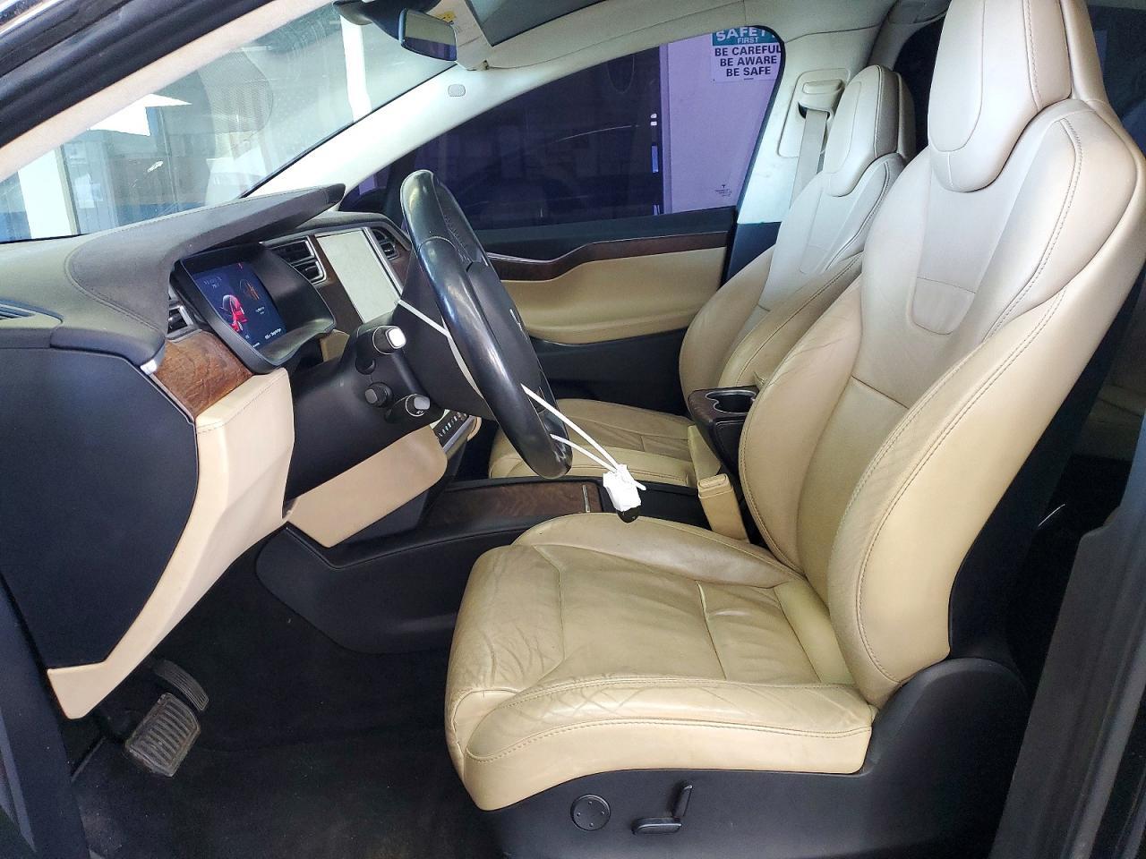 2017 Tesla Model X - Фото 7