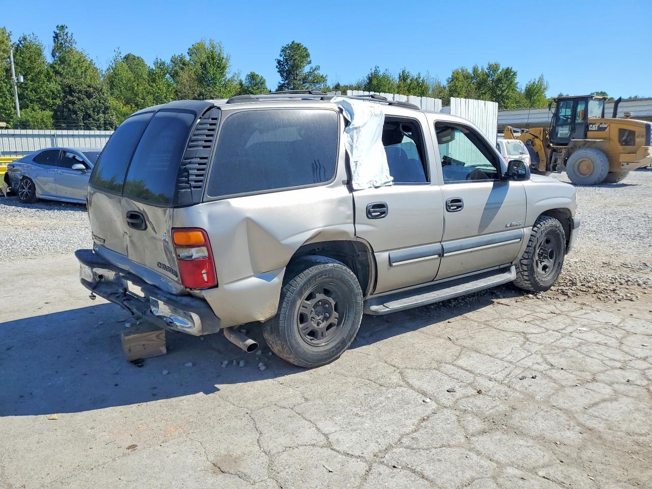 2002 Chevrolet Tahoe C1500 - Фото 3