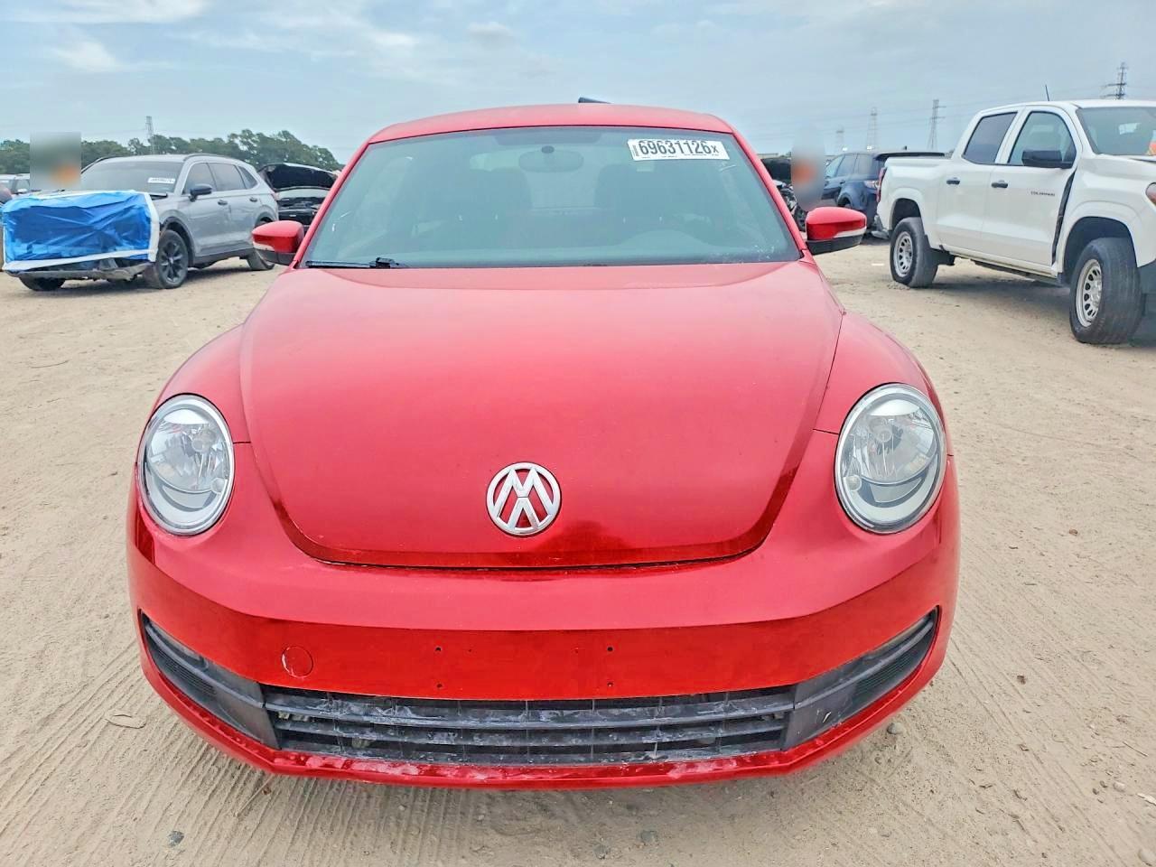 2014 Volkswagen Beetle 1.8T - Фото 5