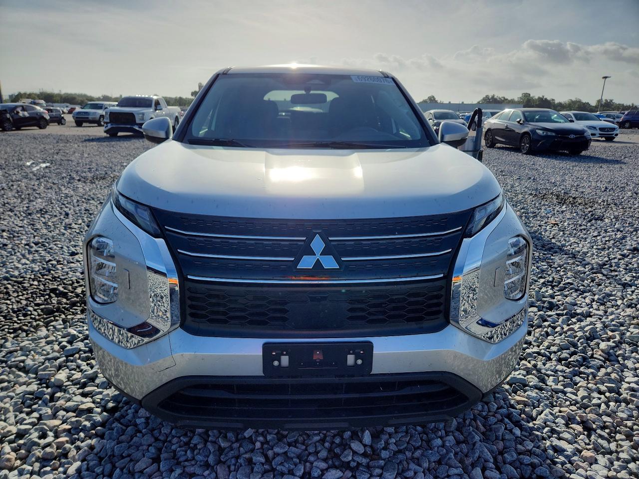 2024 Mits Outlander Phev - Image 5