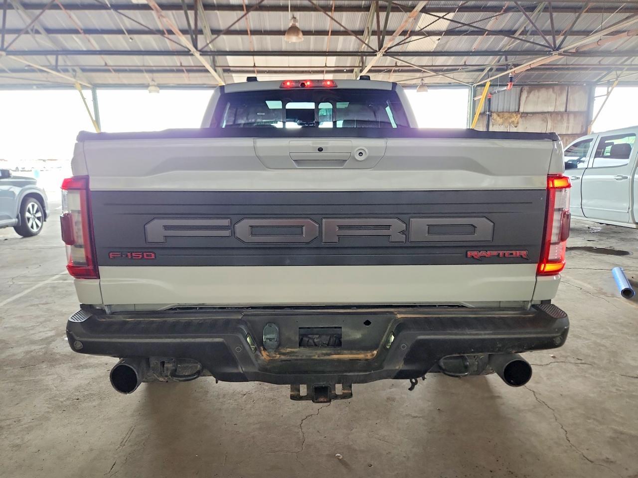 2023 Ford F150 Raptor - Фото 6