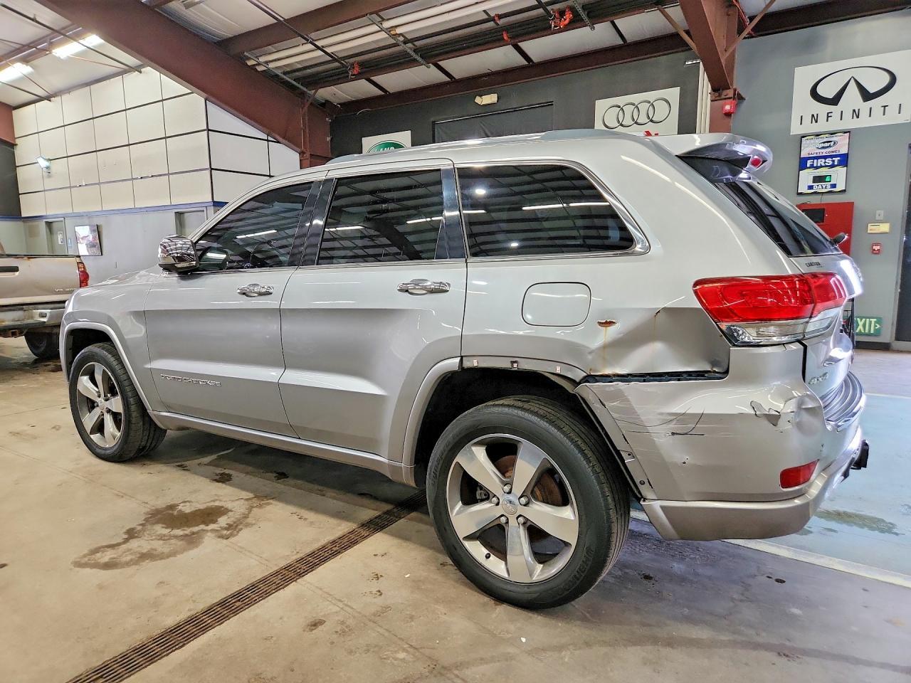 2014 Jeep Grand Cherokee Overland - Фото 2