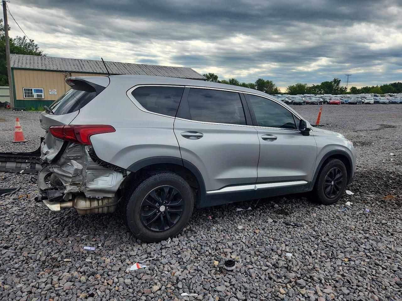 2020 Hyundai Santa Fe Se - Image 3