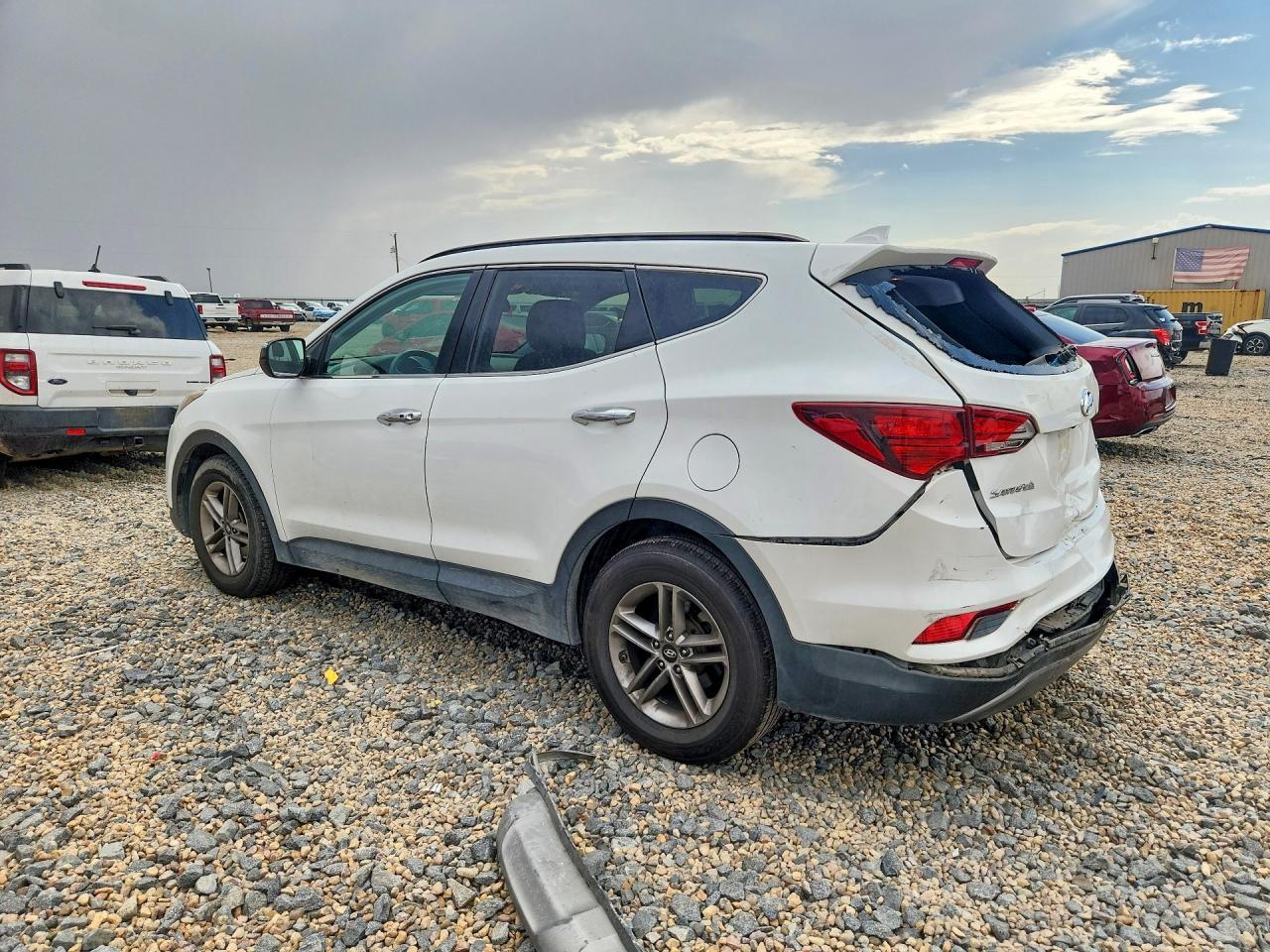 2017 Hyundai Santa Fe Sport 2.4L - Фото 2